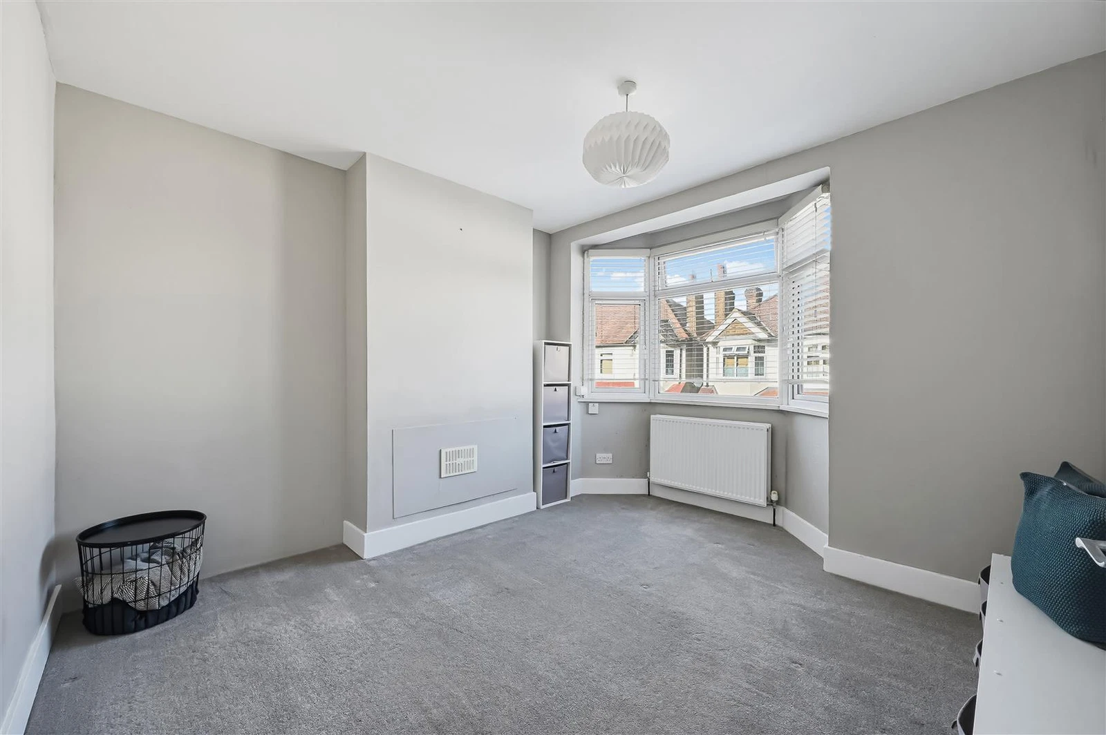 Dinton Road, Colliers Wood, SW19 - image 4