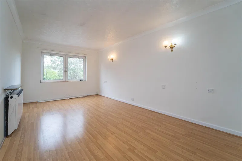 Ryland House, Edge Lane, Chorlton - image 2