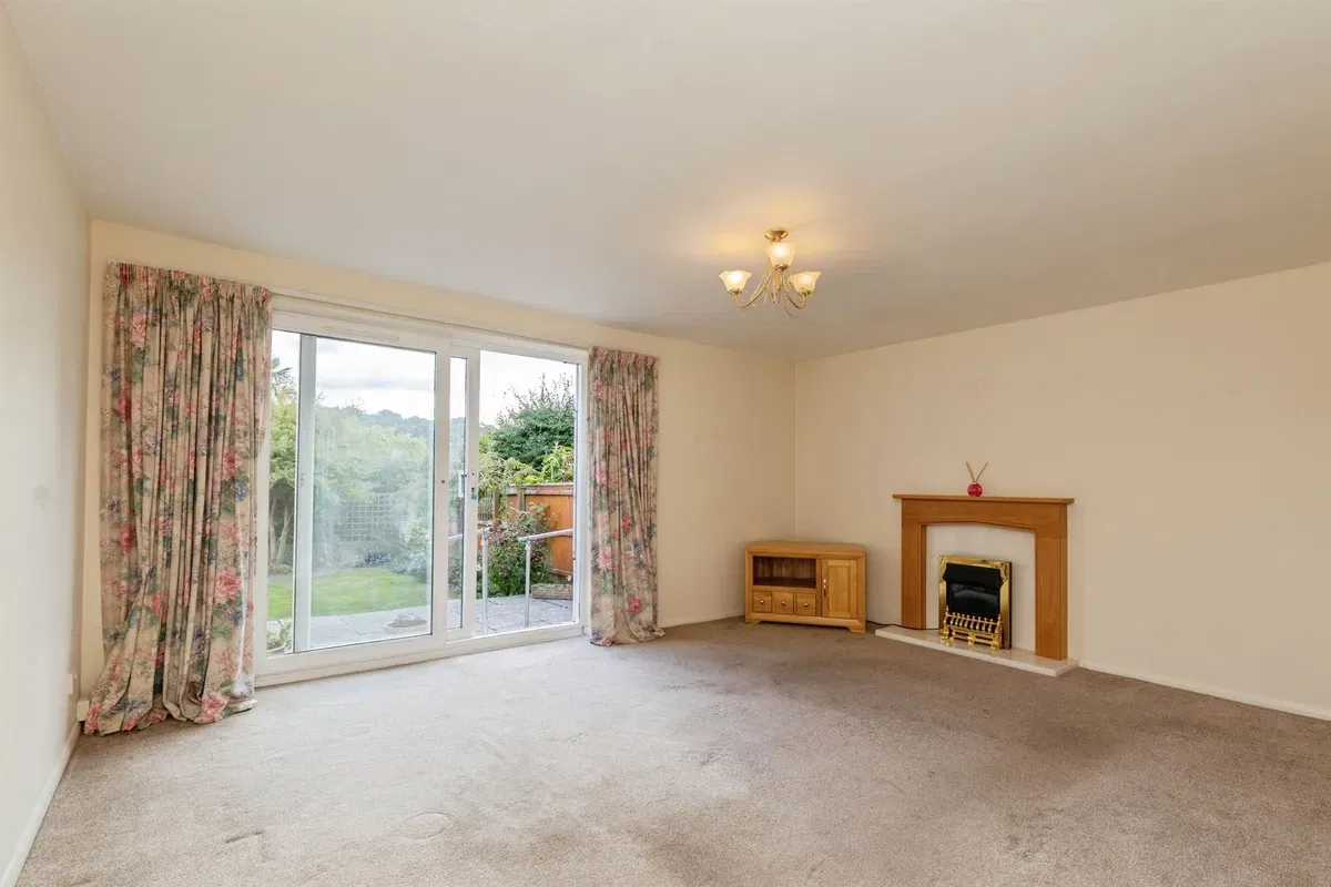 Walnut Drive, Bath - image 4