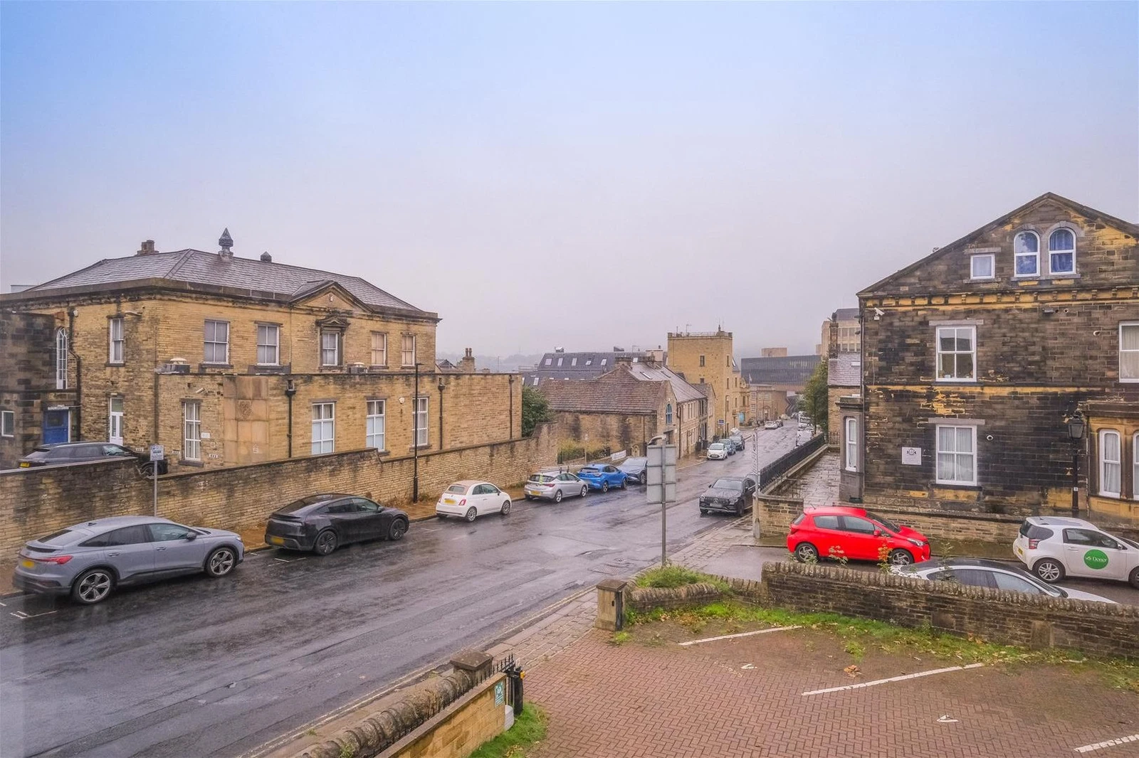 Balmoral Place, Halifax, HX1 2BG - image 14
