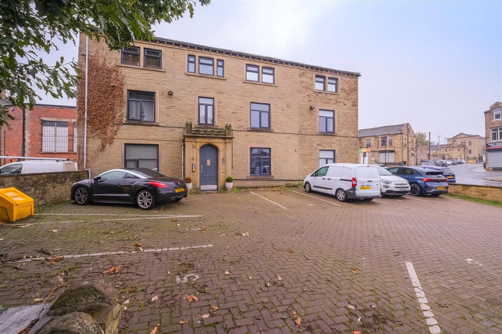 Balmoral Place, Halifax, HX1 2BG - image 17