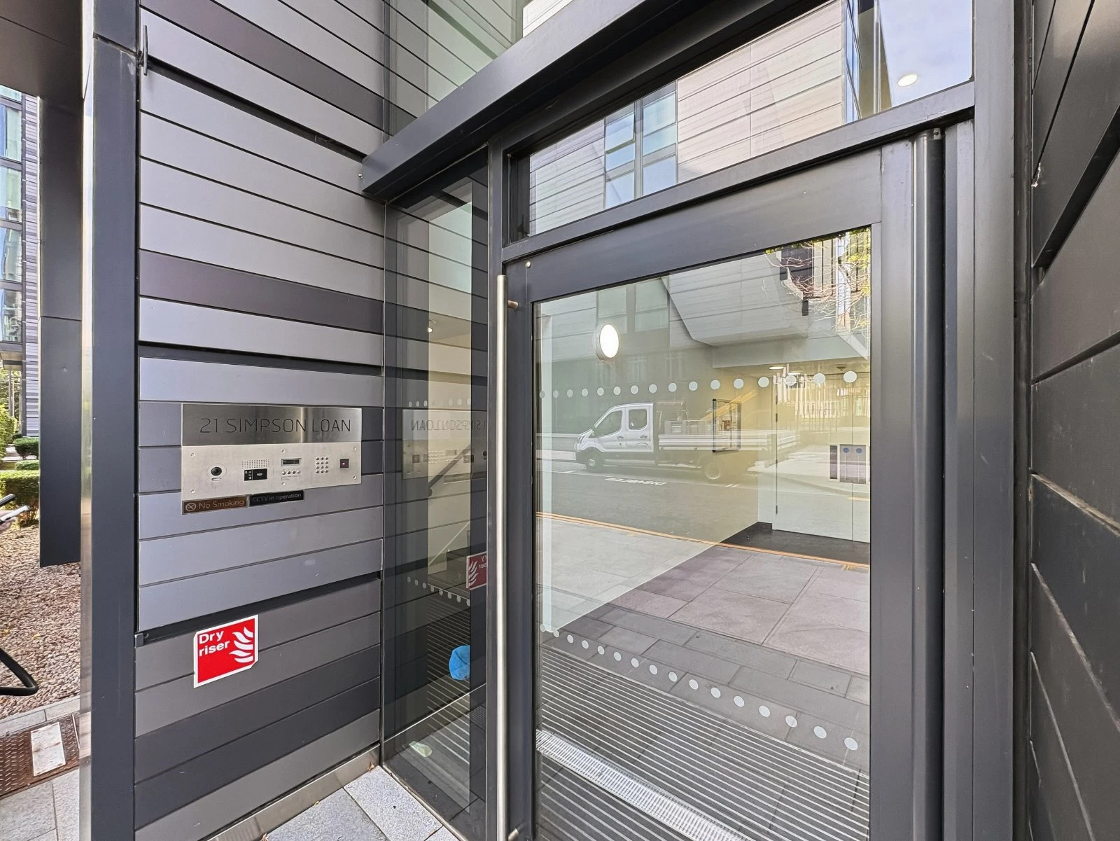 21/4 Simpson Loan, Quartermile, Edinburgh, EH3 - image 12