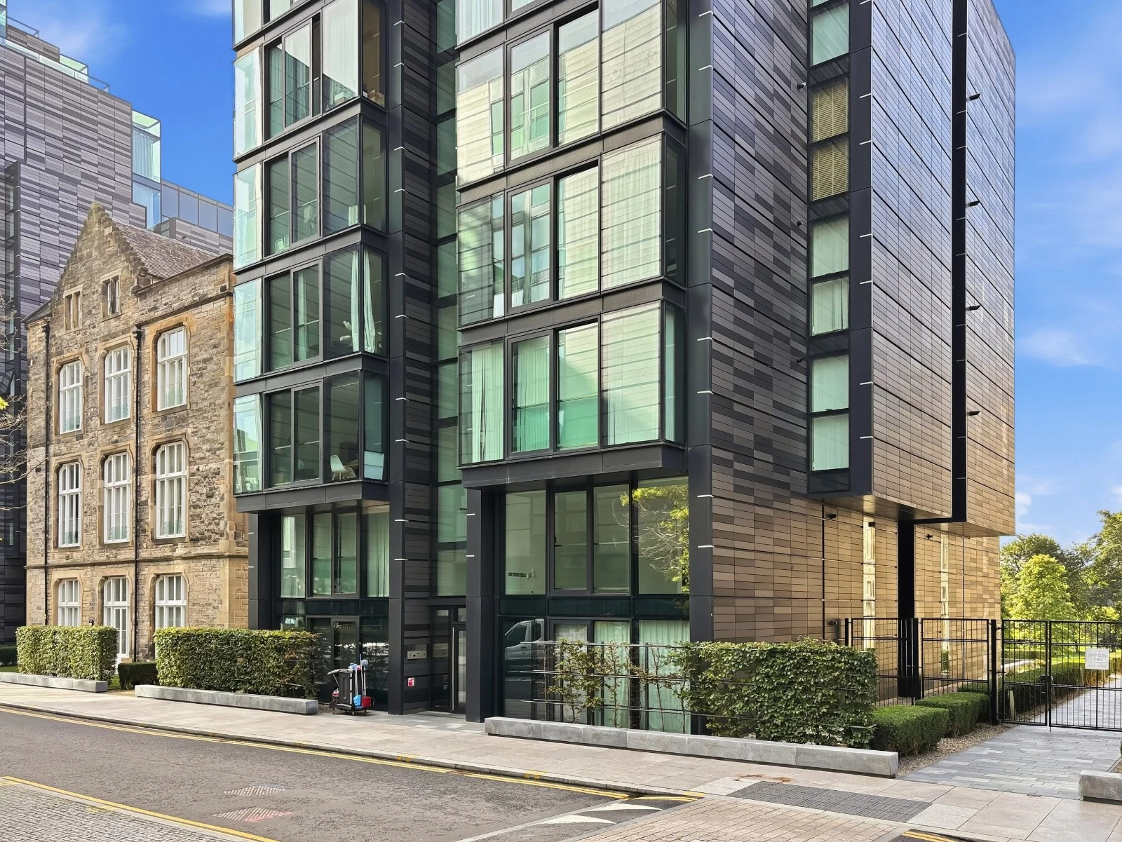 21/4 Simpson Loan, Quartermile, Edinburgh, EH3 - image 13