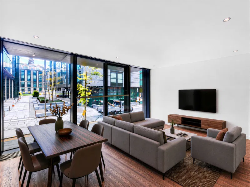 21/4 Simpson Loan, Quartermile, Edinburgh, EH3 - image 2