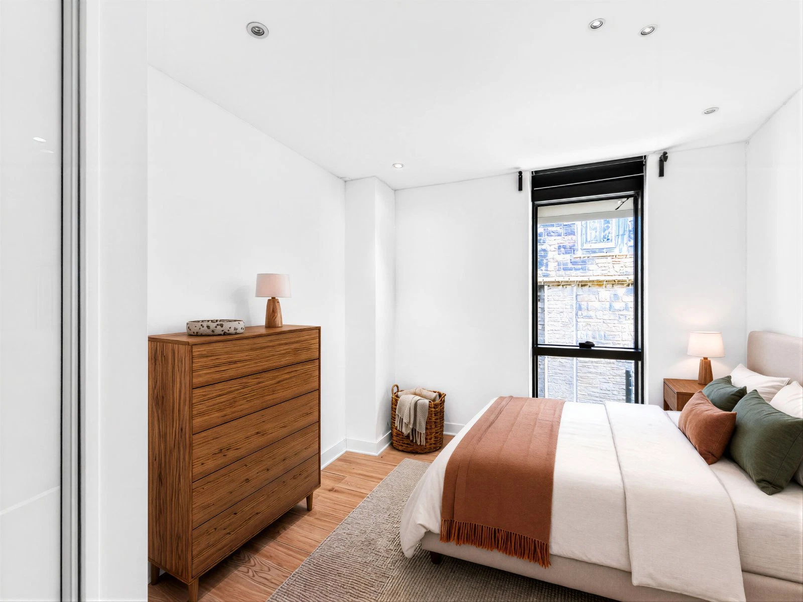21/4 Simpson Loan, Quartermile, Edinburgh, EH3 - image 7