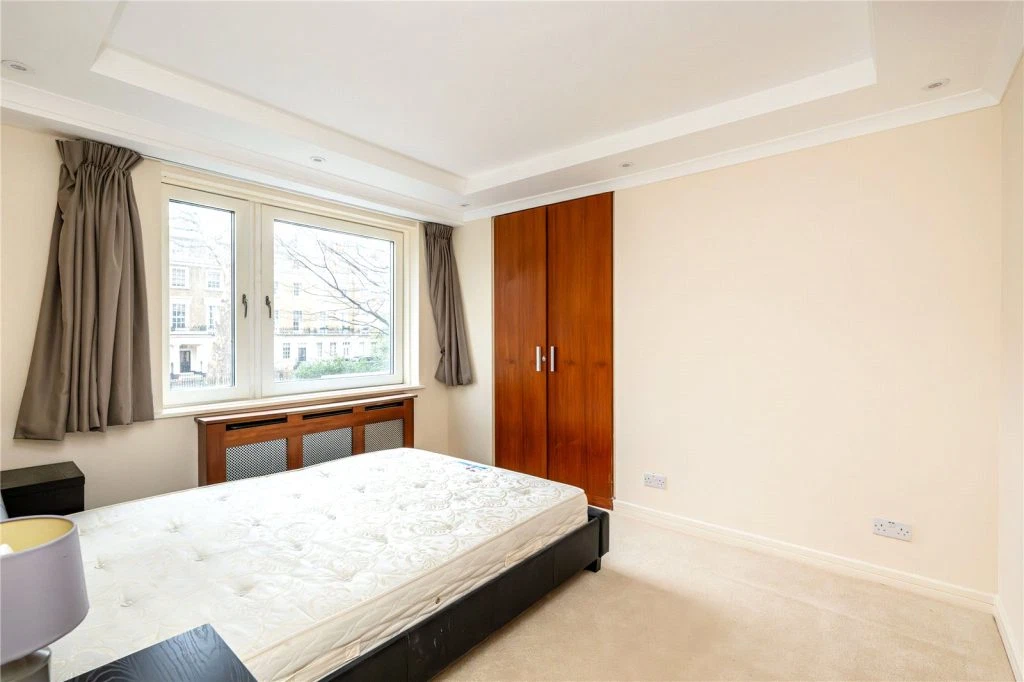 Southwick Street, London, W2 - image 12
