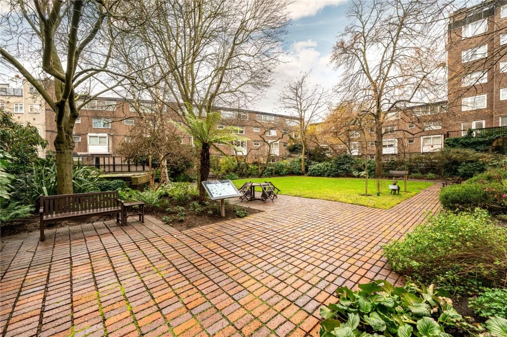 Southwick Street, London, W2 - image 6
