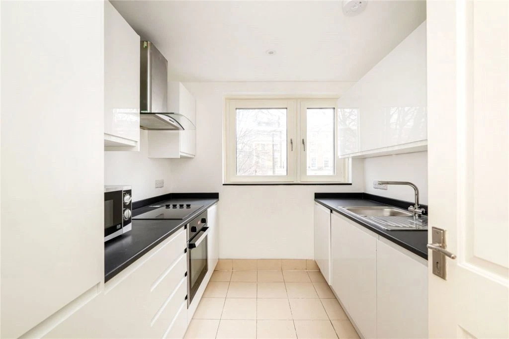 Southwick Street, London, W2 - image 8