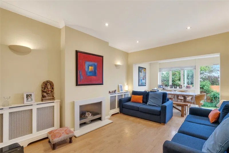 Eatonville Villas, London, SW17 - image 3