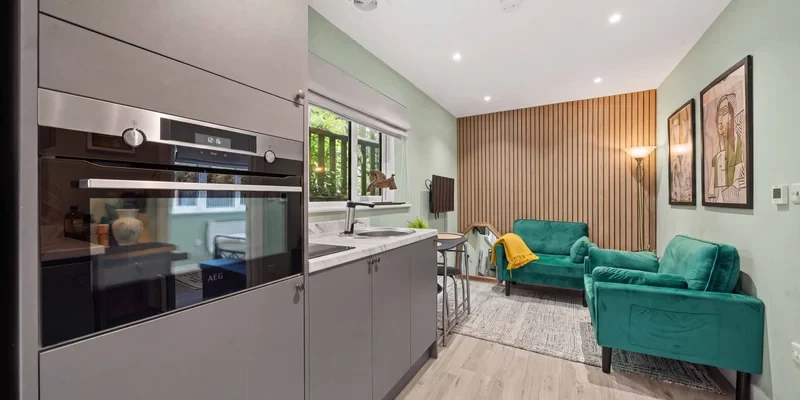The Junipers, Wokingham, Barkham, RG41 - image 22