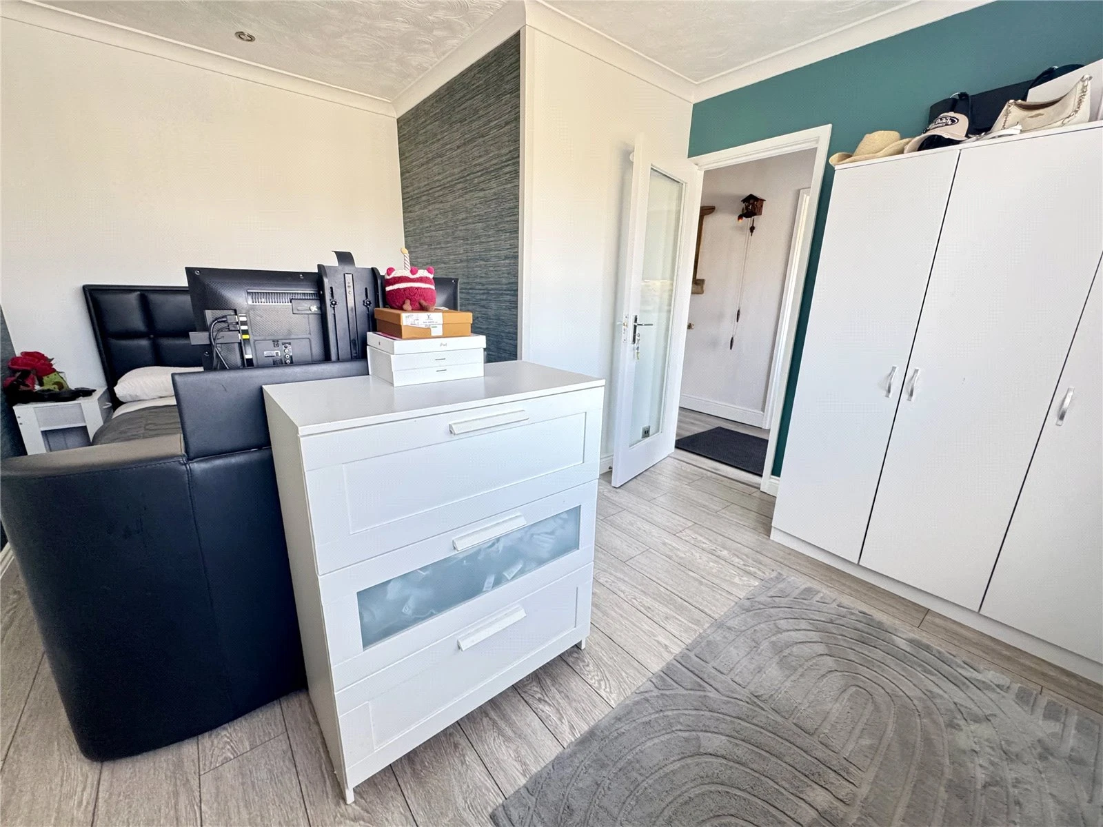 Barton Drive, Barton On Sea, Hampshire, BH25 7JJ - image 20