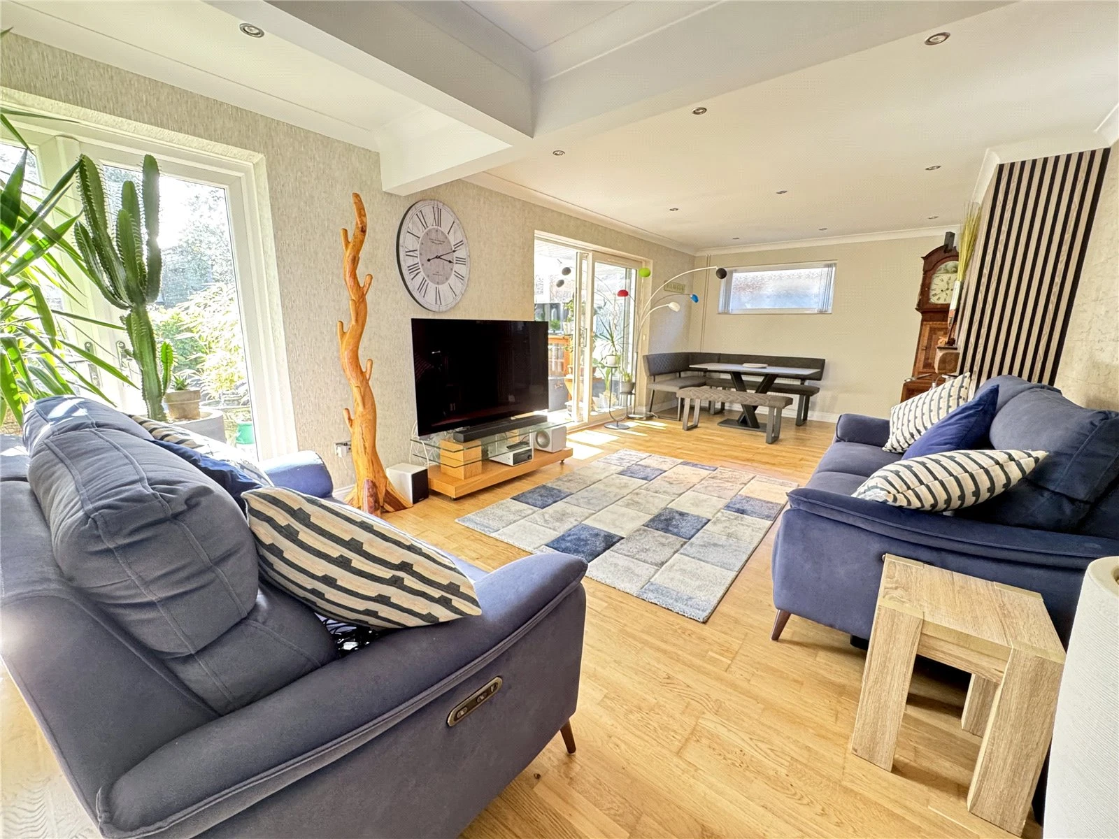 Barton Drive, Barton On Sea, Hampshire, BH25 7JJ - image 3