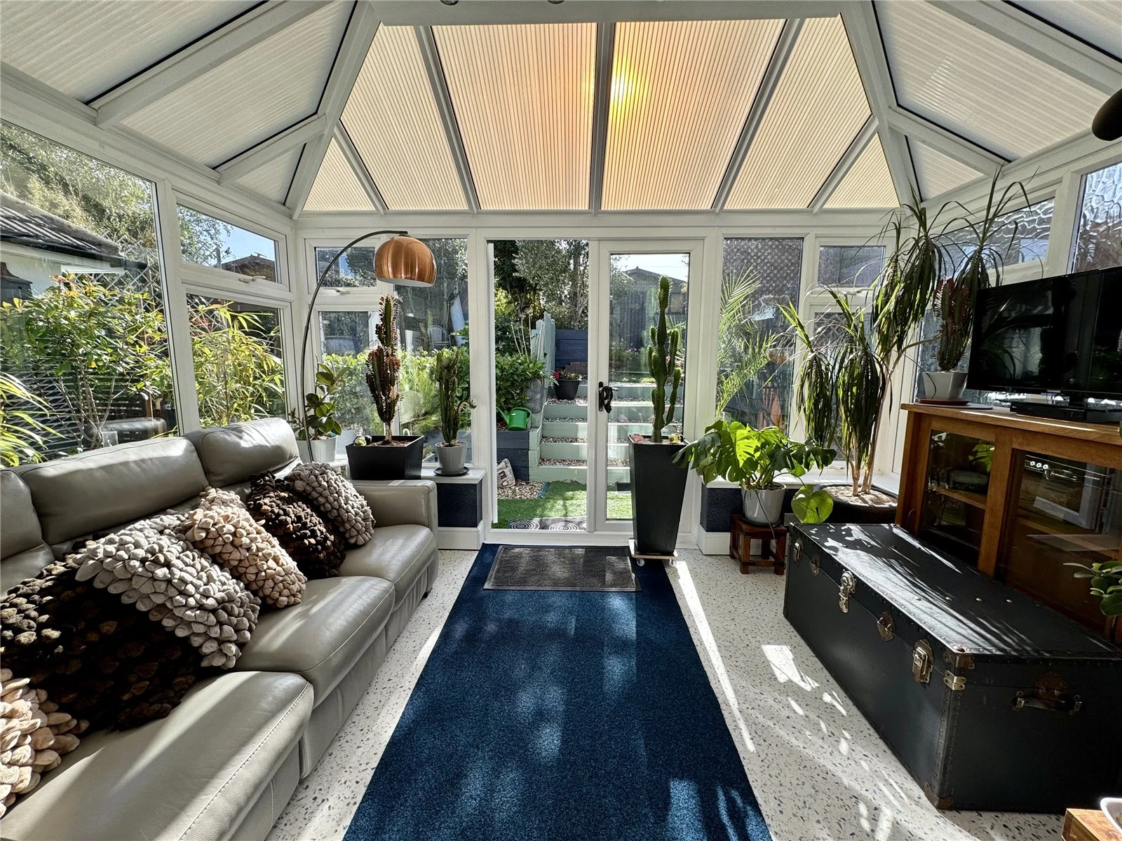 Barton Drive, Barton On Sea, Hampshire, BH25 7JJ - image 5