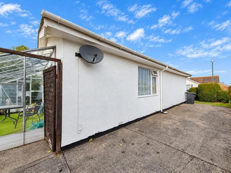 Smardon Avenue, Brixham - image 15