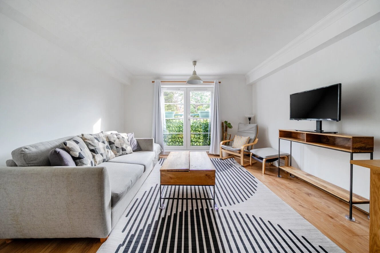 Horn Lane, Acton, London, W3 - image 1