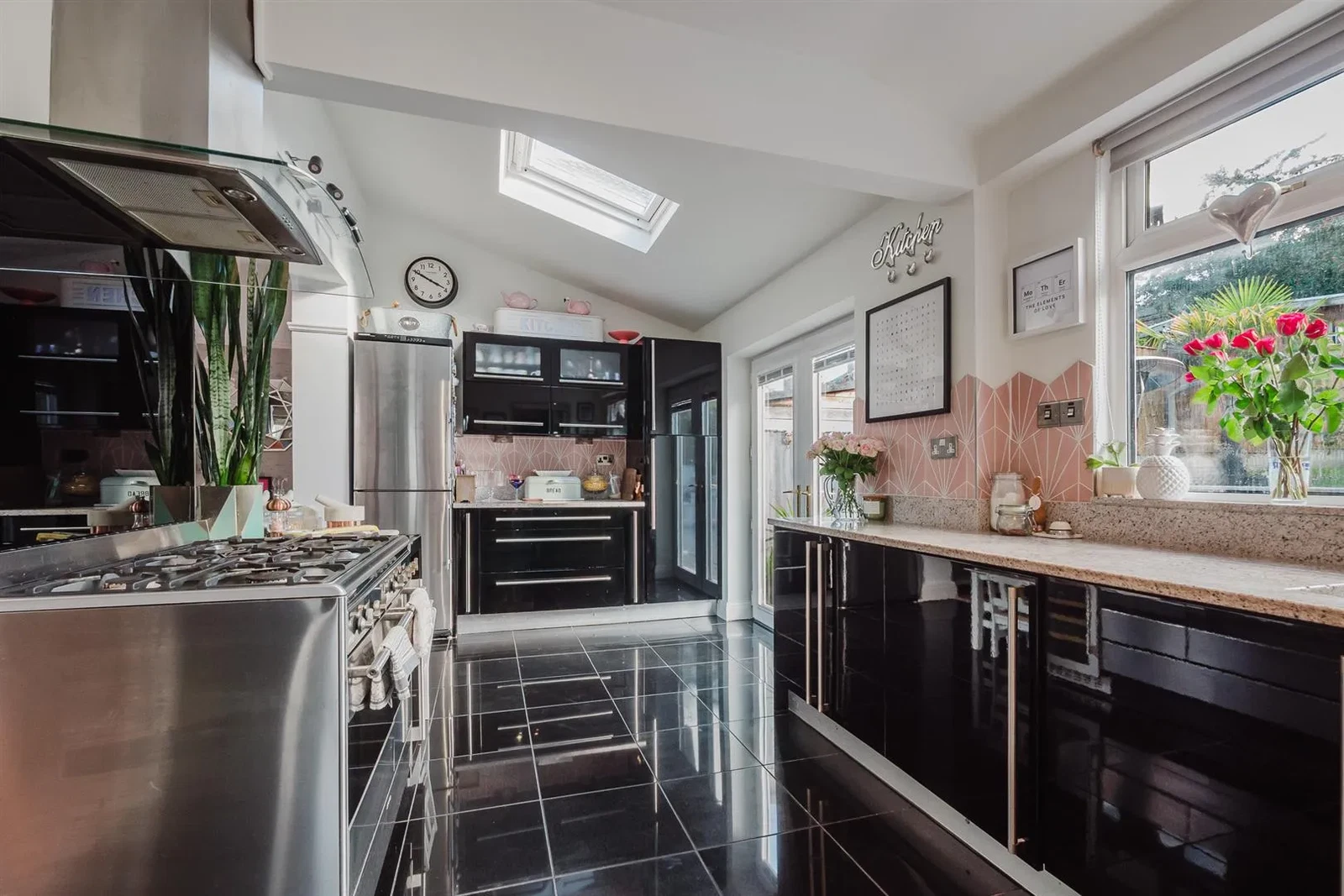 Sandileigh Avenue, Hale, Altrincham, WA15 - image 11