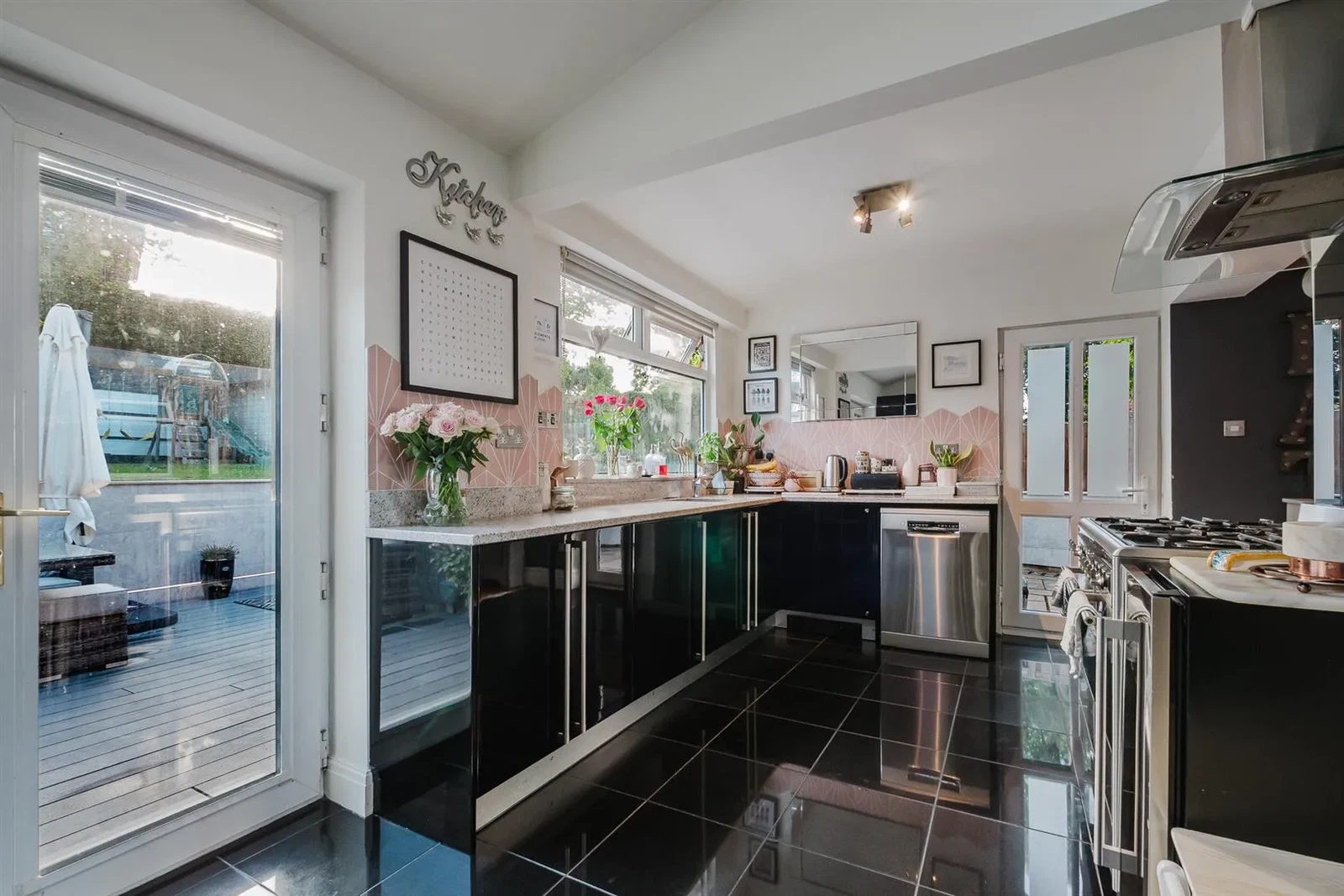 Sandileigh Avenue, Hale, Altrincham, WA15 - image 12
