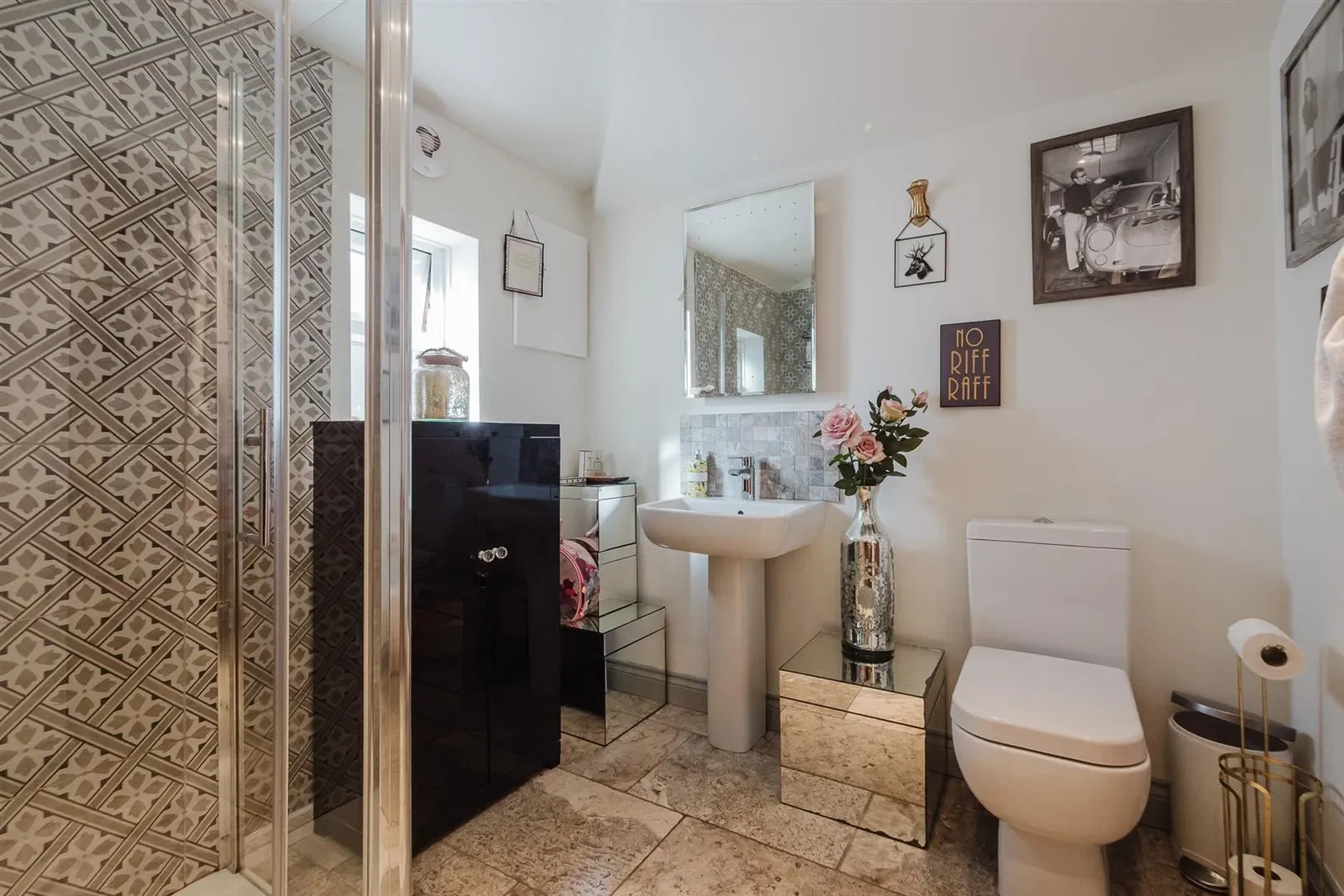 Sandileigh Avenue, Hale, Altrincham, WA15 - image 14