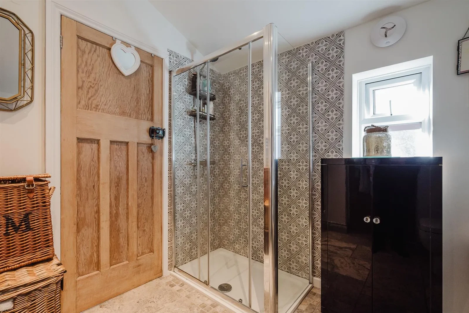 Sandileigh Avenue, Hale, Altrincham, WA15 - image 15