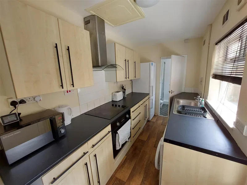 14, Bentinck Street, Mansfield, NG18 2QQ - image 2