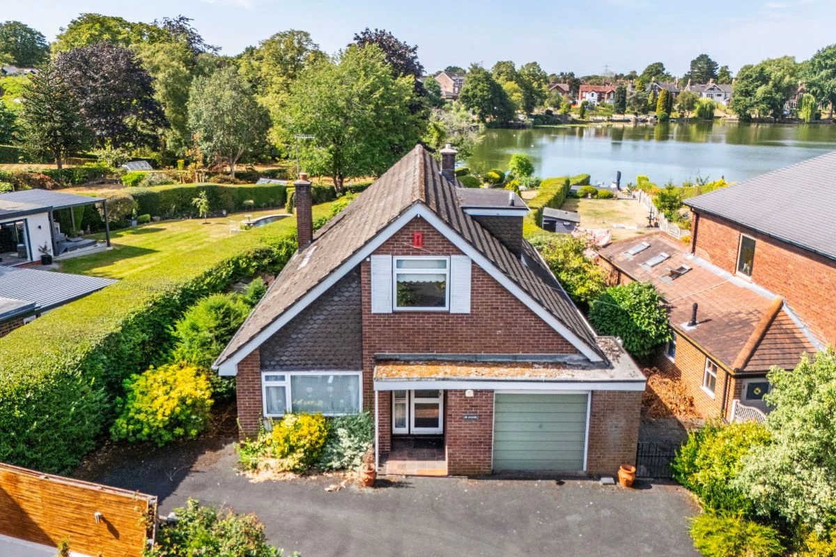 82 Sandbach Road North Alsager, Stoke-On-Trent, Staffordshire, ST7 2AW - image 1