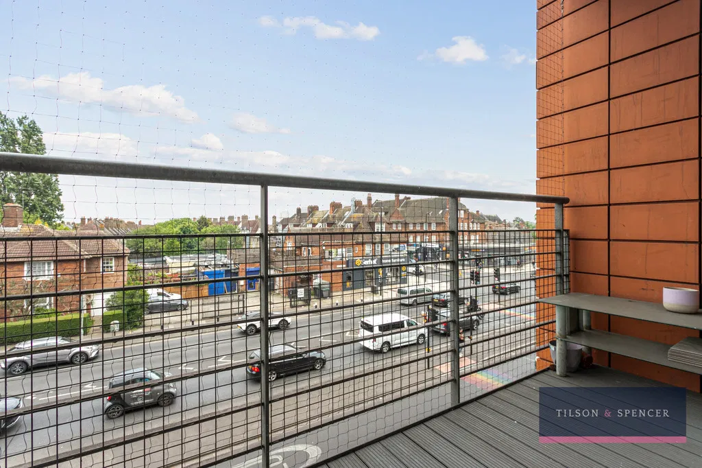 The Roundway, London, N17, N17 7EQ - image 5