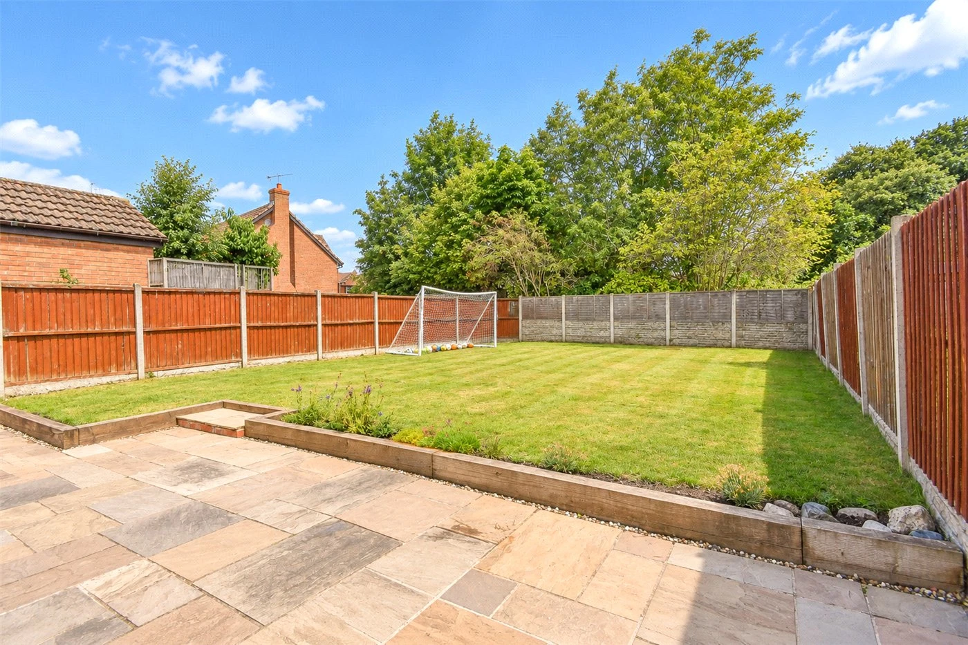 Cardiff Close, Great Sutton, Ellesmere Port, Cheshire, CH66 2GR - image 12