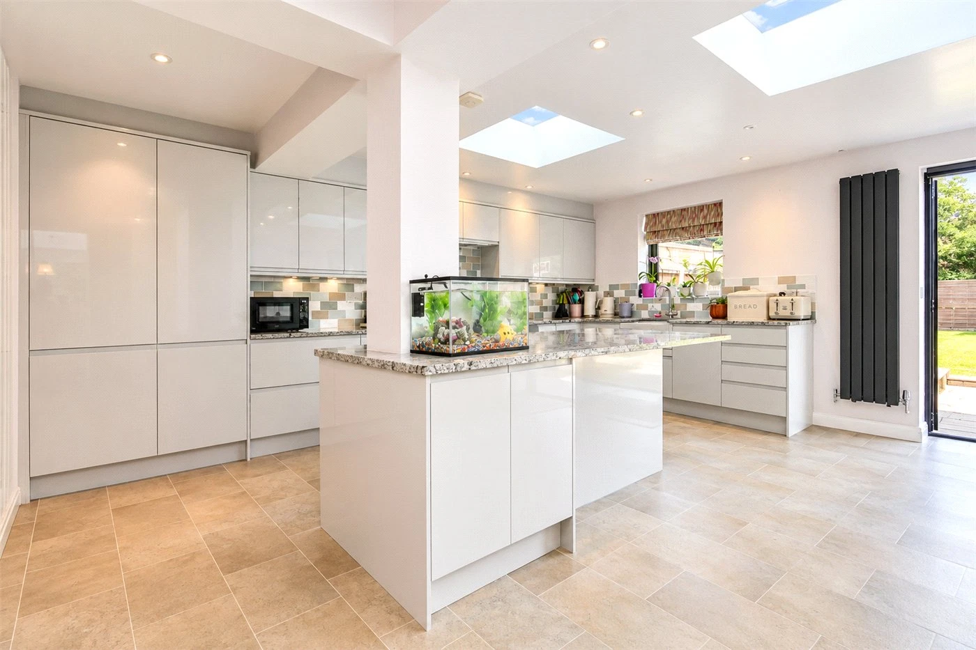 Cardiff Close, Great Sutton, Ellesmere Port, Cheshire, CH66 2GR - image 21