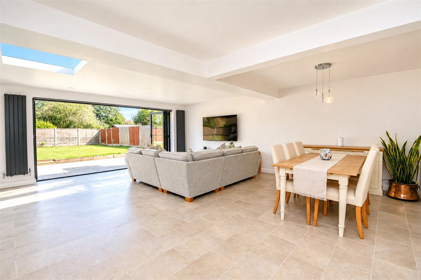 Cardiff Close, Great Sutton, Ellesmere Port, Cheshire, CH66 2GR - image 2