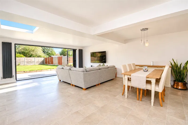Cardiff Close, Great Sutton, Ellesmere Port, Cheshire, CH66 2GR - image 2