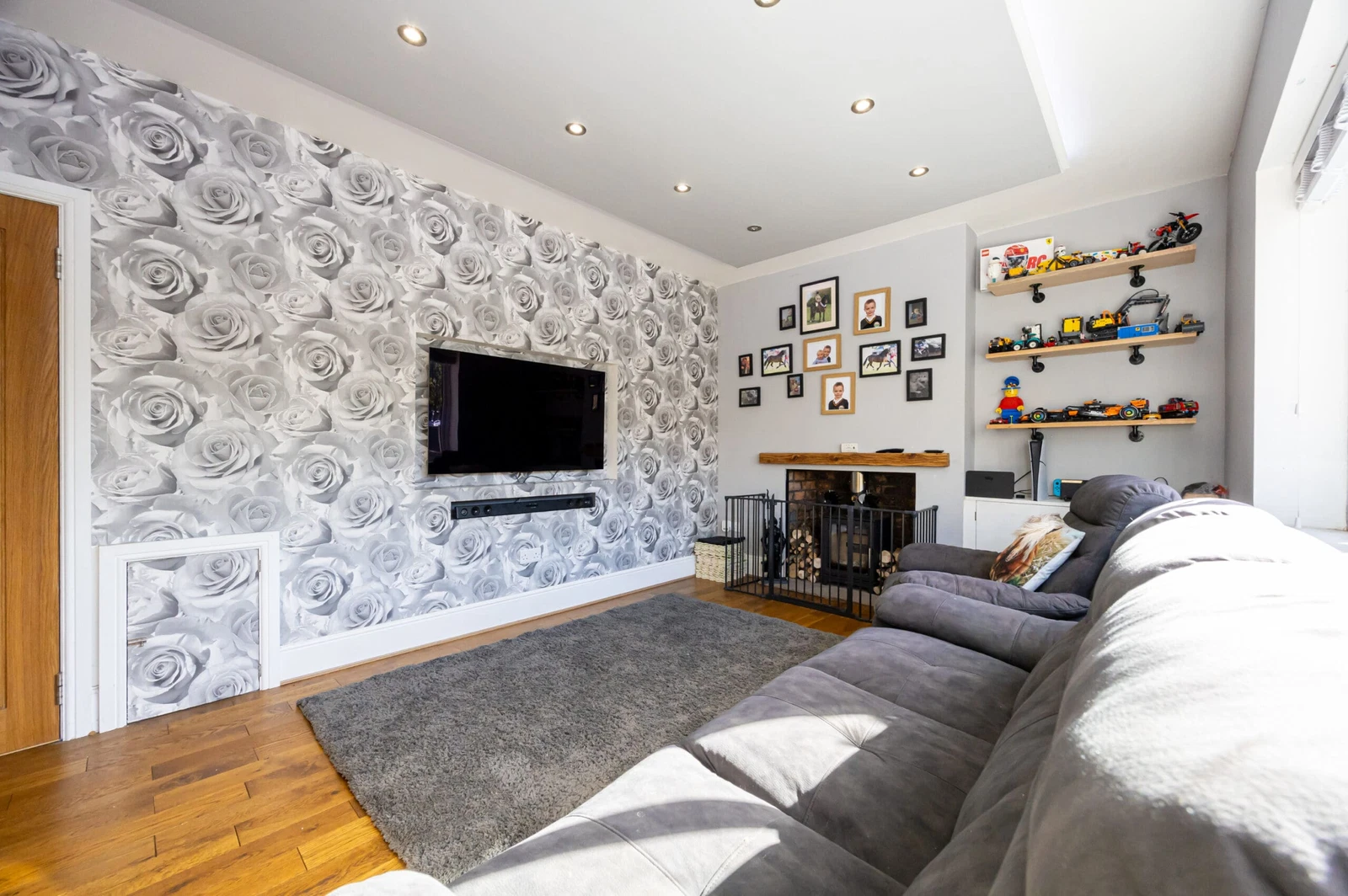 The Grove, Flixton, M41 6JB - image 10
