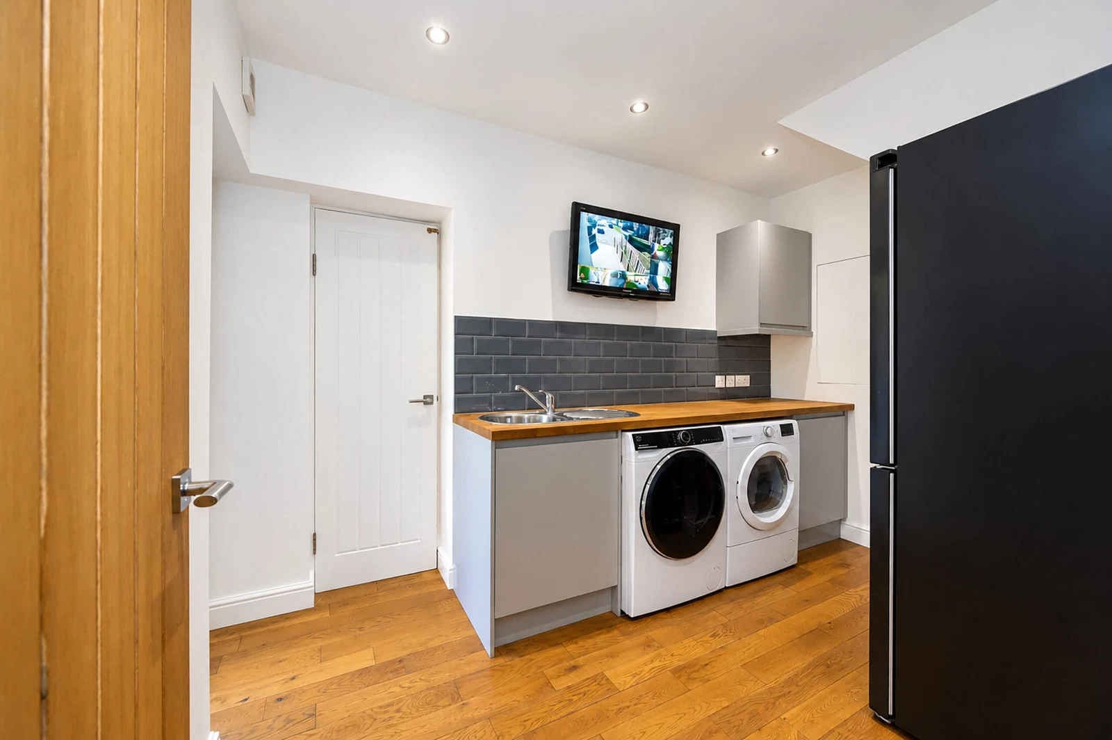 The Grove, Flixton, M41 6JB - image 12