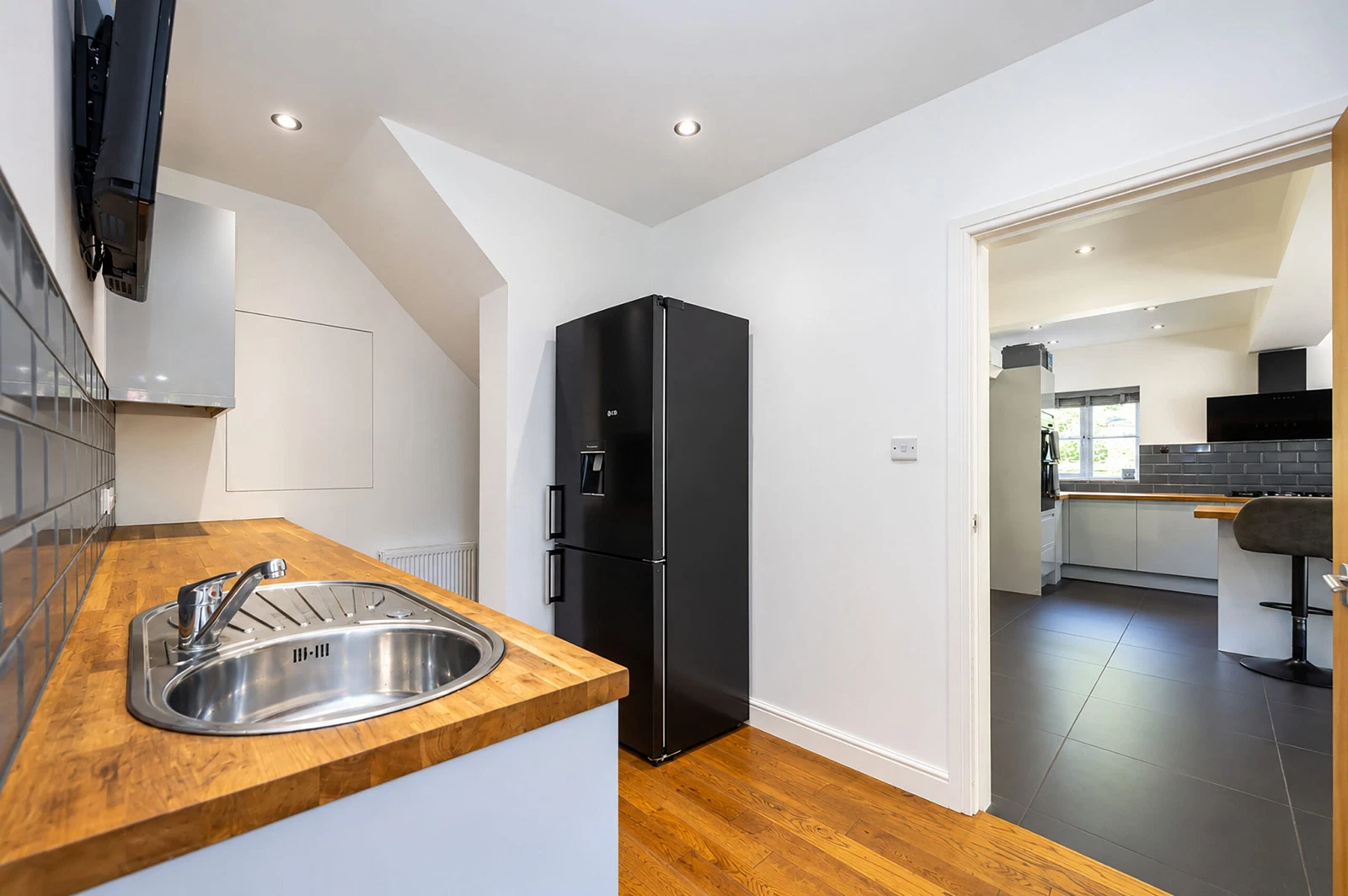The Grove, Flixton, M41 6JB - image 13