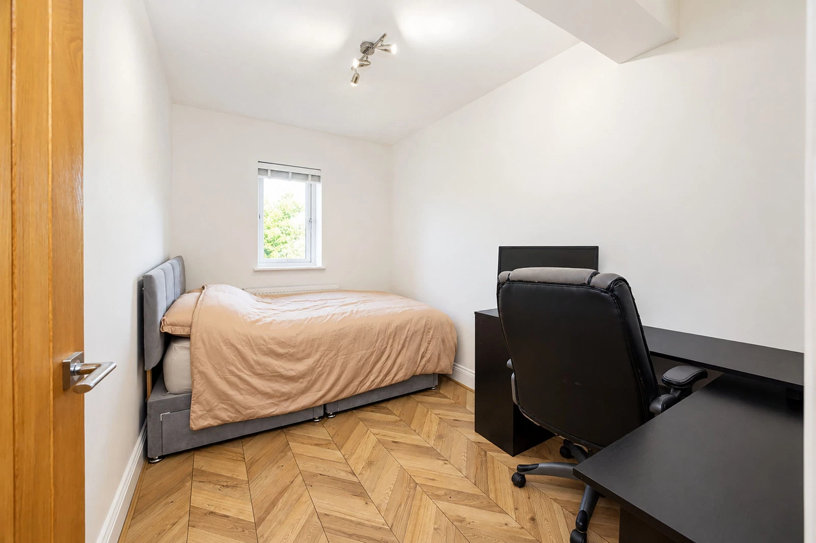 The Grove, Flixton, M41 6JB - image 20