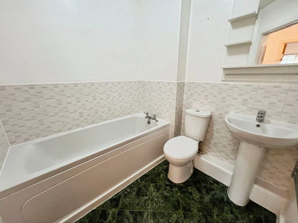 Astley Brook Close, Astley Bridge, Bolton - image 11