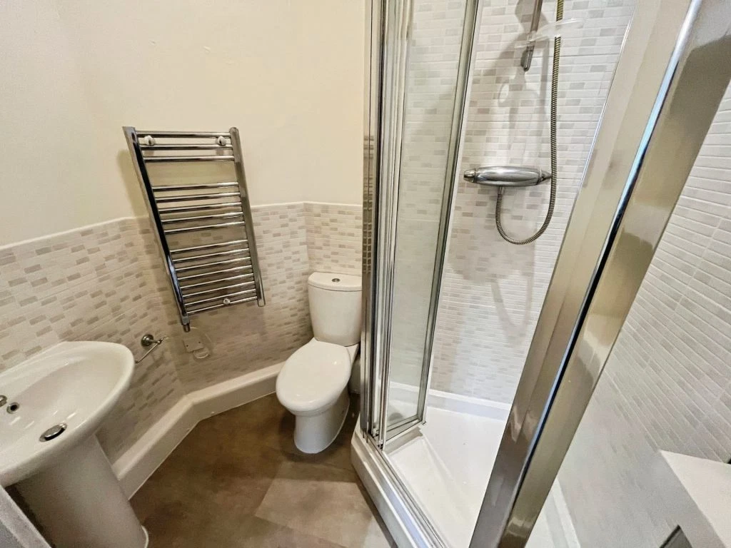 Astley Brook Close, Astley Bridge, Bolton - image 9