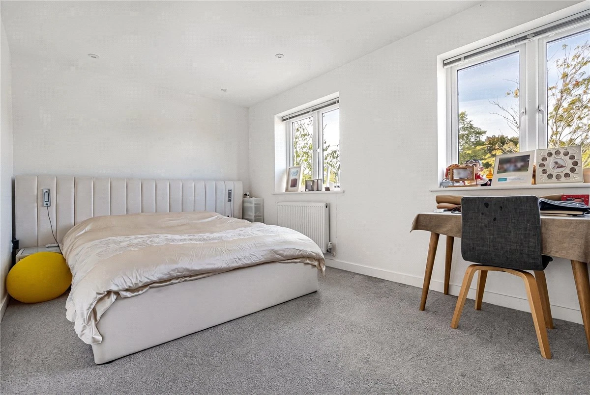 16a Moore Close, Cambridge, CB4 - image 8