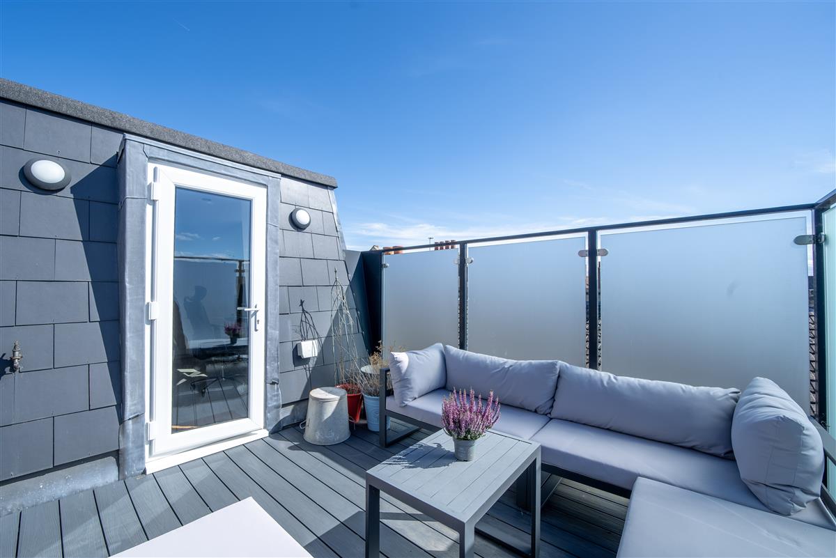 Himley Road, SW17 - image 11