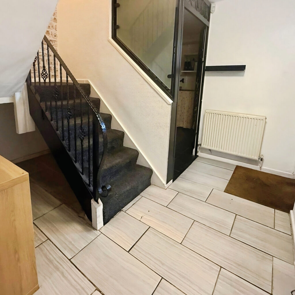 Orkney Close, Blackburn, BB1 - image 12