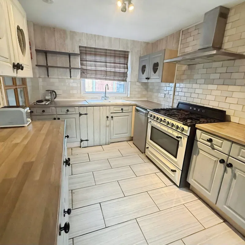 Orkney Close, Blackburn, BB1 - image 2