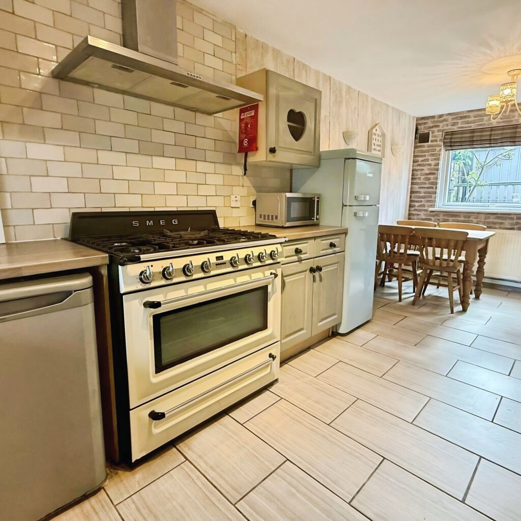 Orkney Close, Blackburn, BB1 - image 8