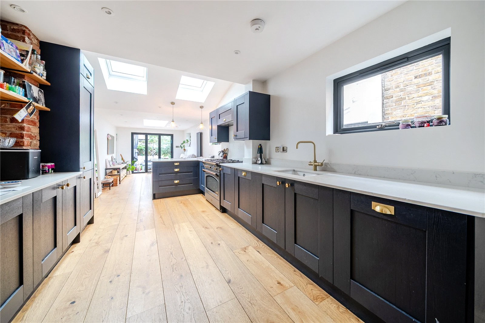 Russell Road, Walton-On-Thames, KT12 2LA - image 14