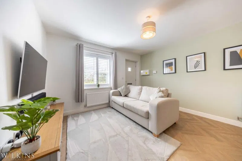 Orchard Lane, Tamworth, Staffordshire, B79 0FX - image 2