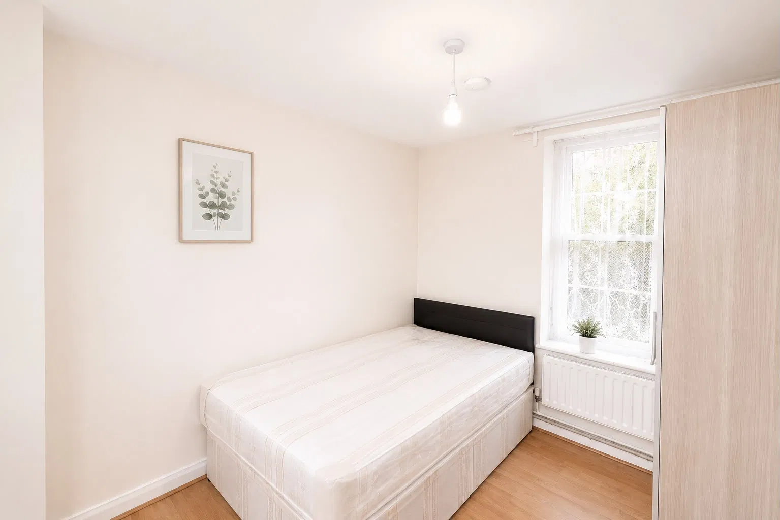 Hollybush House, Hollybush Gardens, E2 9QT - image 5