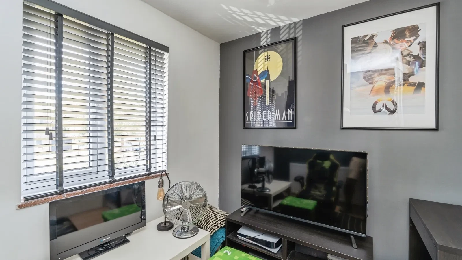 Midanbury Lane, Southampton, Hampshire, SO18 - image 11