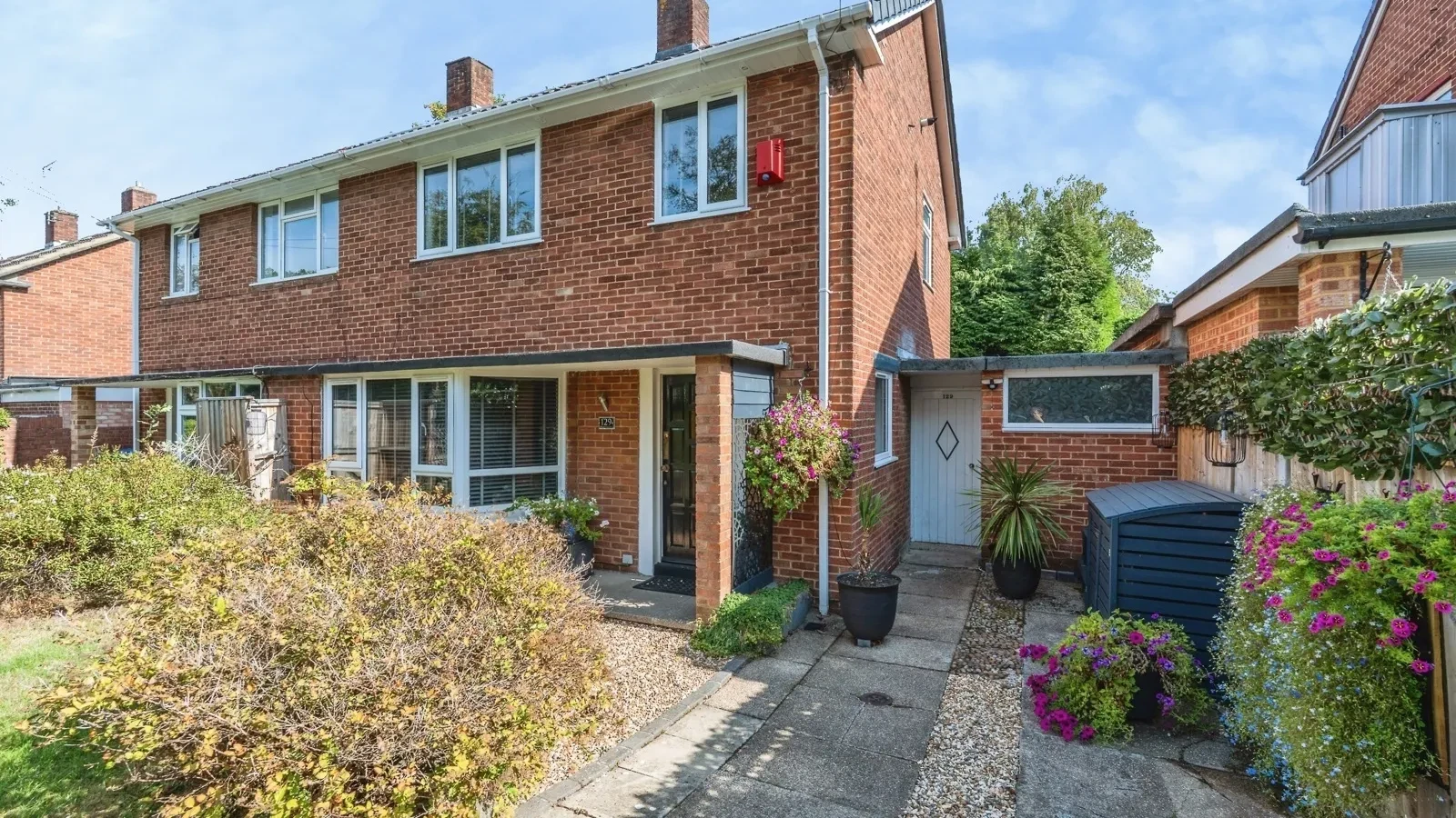 Midanbury Lane, Southampton, Hampshire, SO18 - image 18