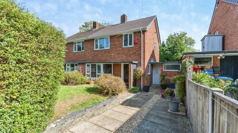 Midanbury Lane, Southampton, Hampshire, SO18
