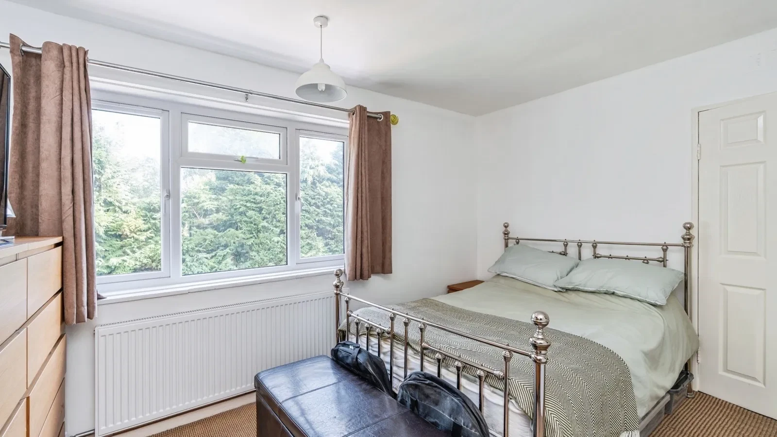 Midanbury Lane, Southampton, Hampshire, SO18 - image 8