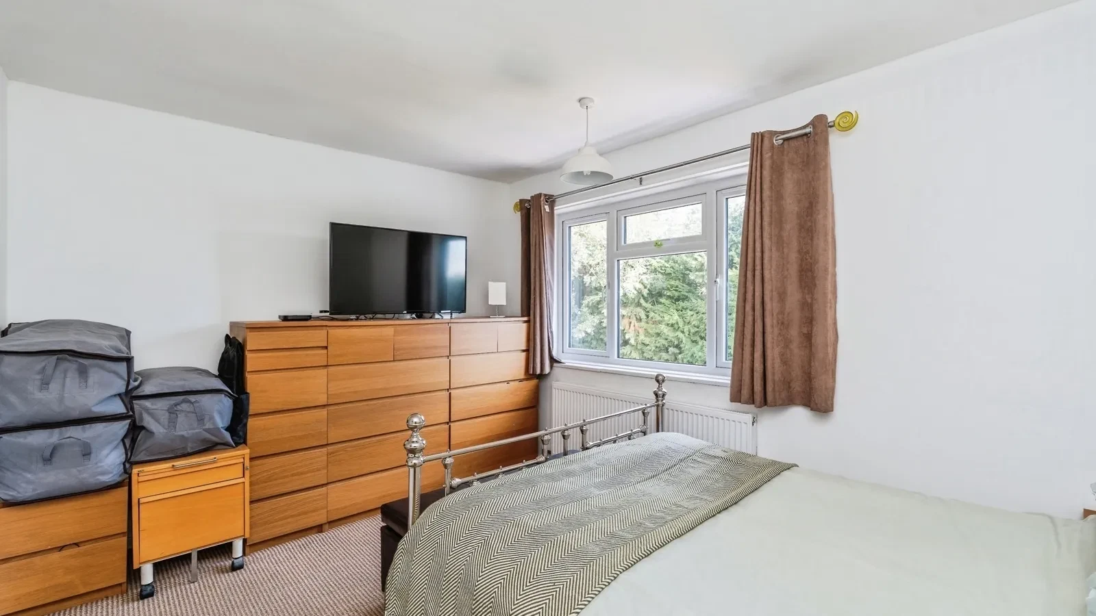 Midanbury Lane, Southampton, Hampshire, SO18 - image 9