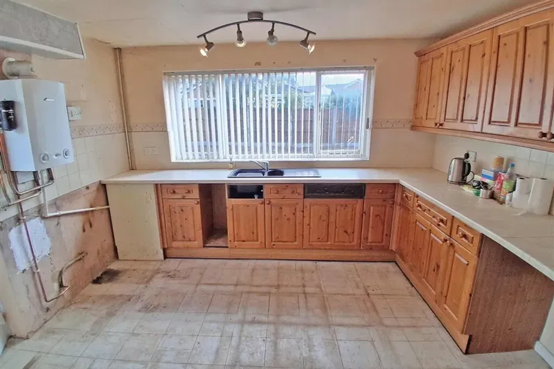 Mickleross Close, Mickleover, Derby - image 2